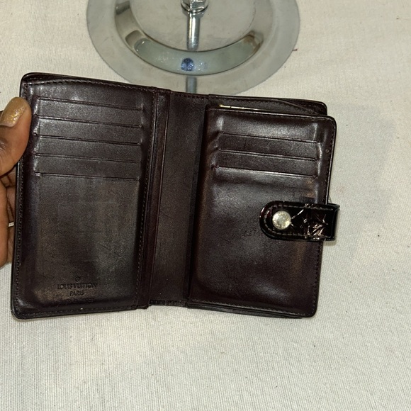 Authentic LOUIS VUITTON  Vernice vintage Wallet - Picture 10 of 14